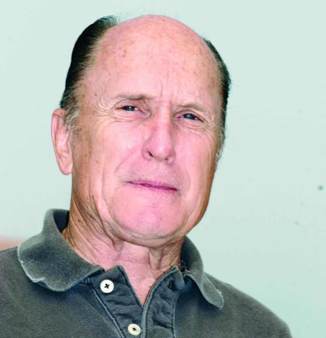 DINA EASTWOOD TALKS - ROBERT DUVALL - ARTWORKS